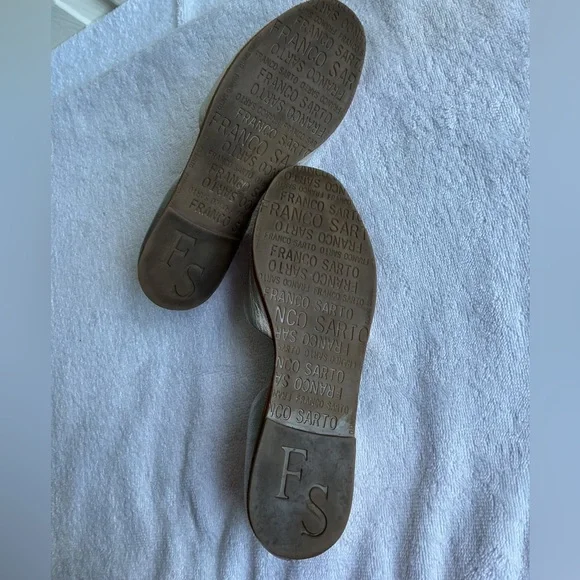 Franco Sarto Women's Metallic Silver Loafers Sz 7.5 - Picture 10 of 11